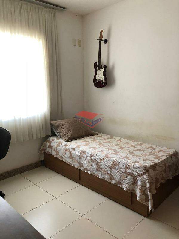 Casa à venda com 3 quartos, 140m² - Foto 12